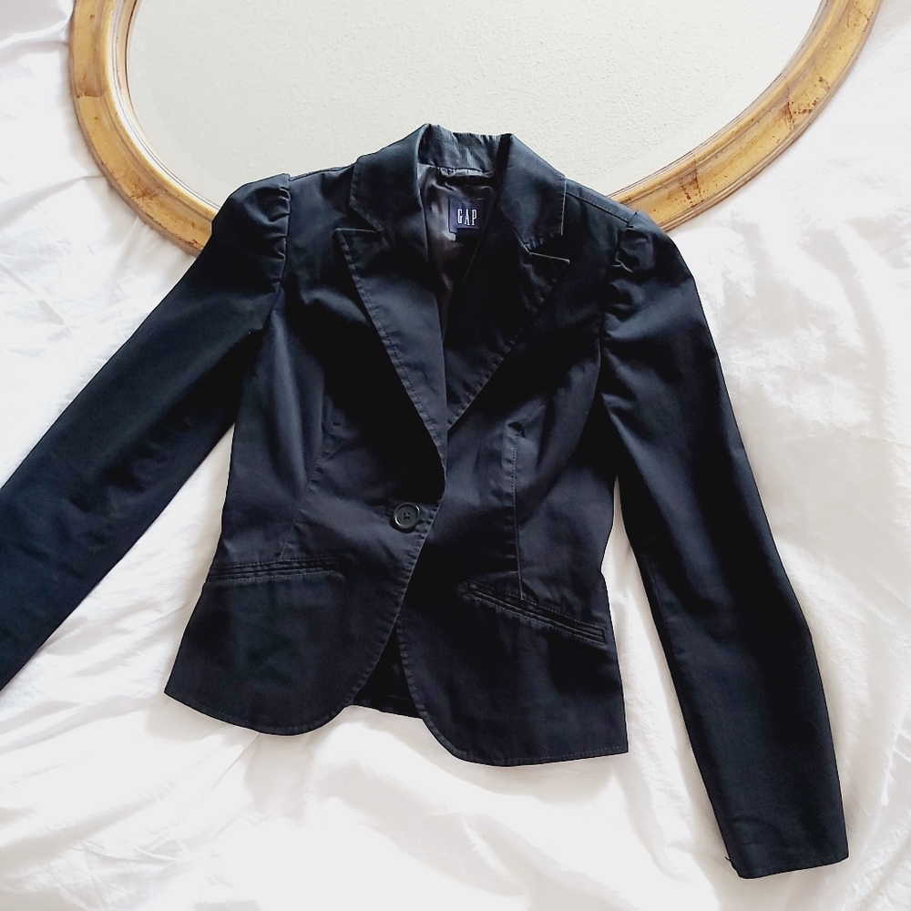 🖤3/$20 Black Fitted Vintage GAP Blazer